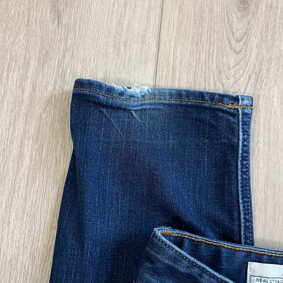 Gap Women’s Real Straight Dark Wash Jean Size 27 - Picture 6 of 11